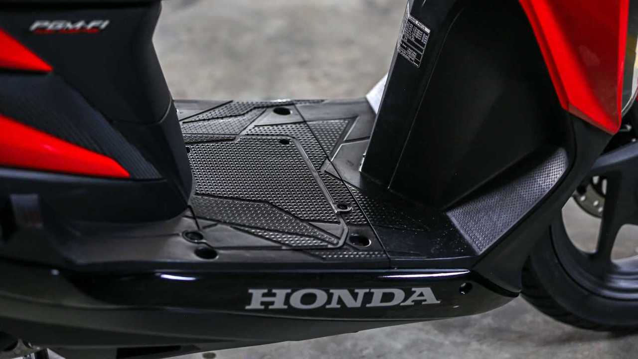 Honda Elite 125 - Assoalho