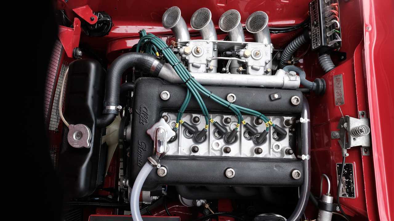 Foto - Alfa Romeo Giulia GTA 1300 Junior (1968)