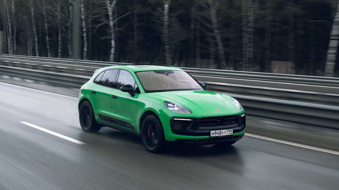 Porsche Macana Road