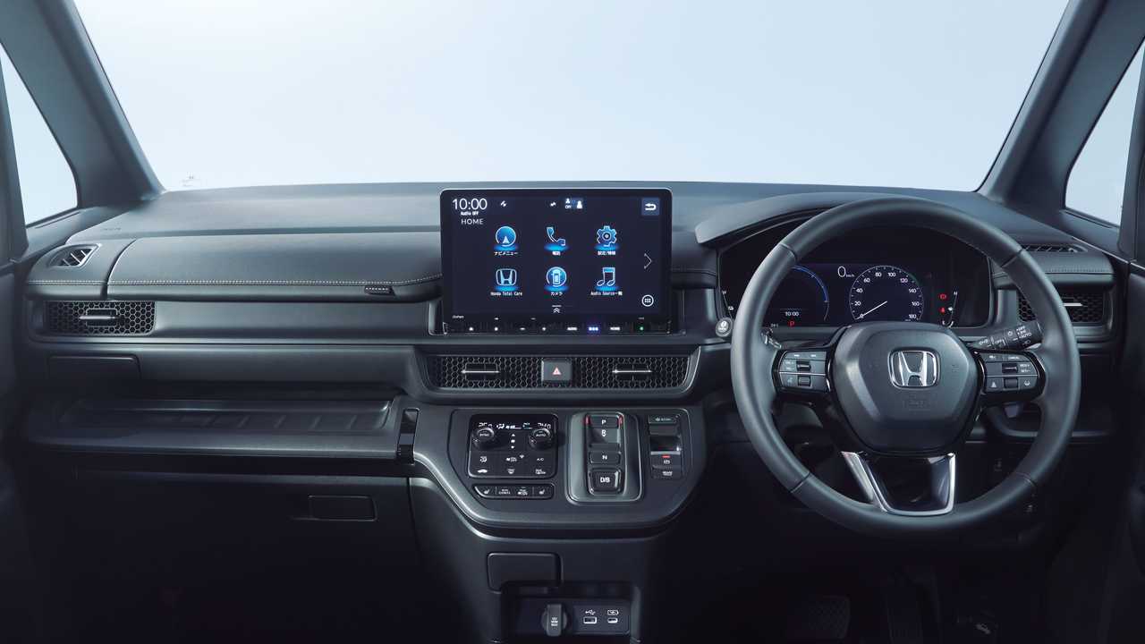 Honda Step WGN шестого поколения