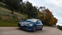Volkswagen Golf eHybrid 2024 - Prova su strada - Foto