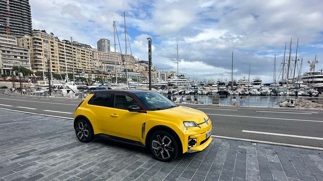 Renault 5 E-TECH 2024 en vivo