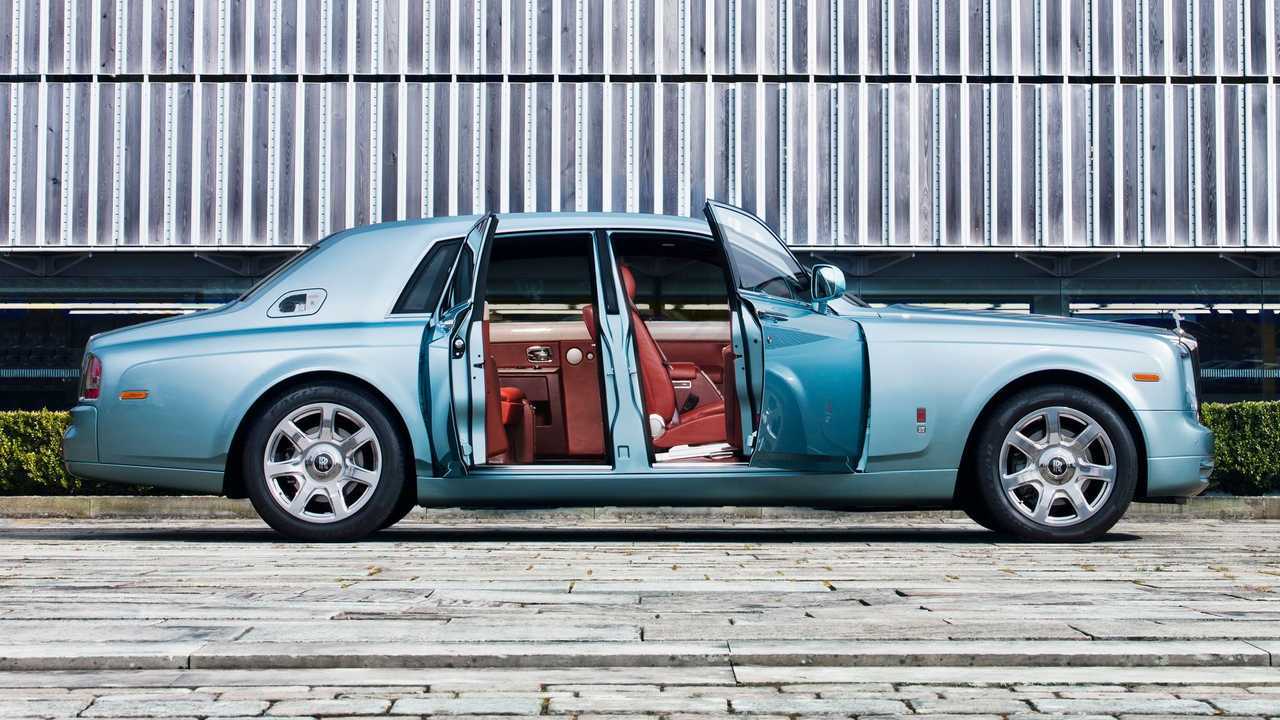 Rolls-Royce 102EX Vista laterale