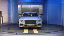 L'ascensore per auto degli appartamenti Bentley a Miami