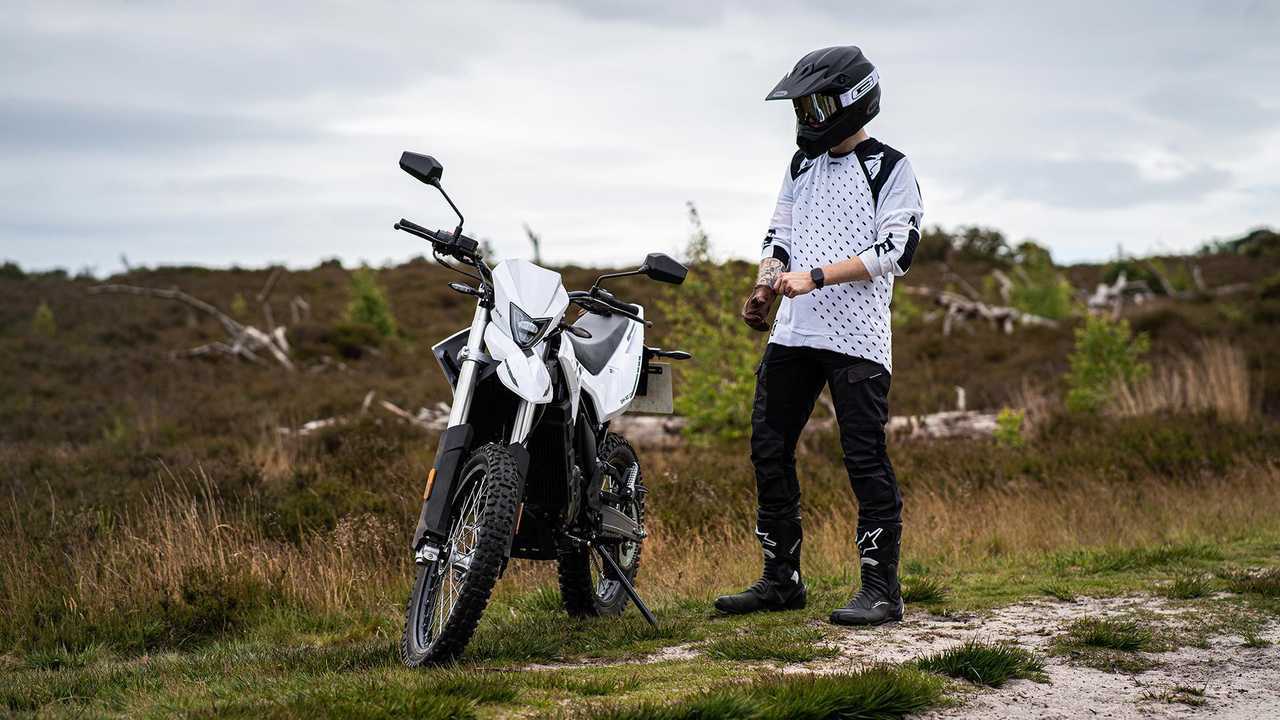 Sinnis Introduces The SM-XE Enduro In The U.K.