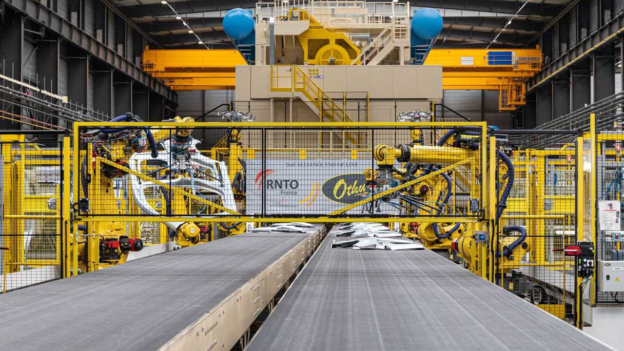 La fabbrica Renault di Maubeuge, casa degli LCV e multispazio compatti