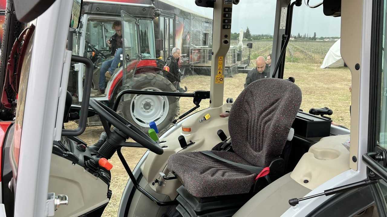 Trattori Massey Ferguson serie MF 3 Speciali