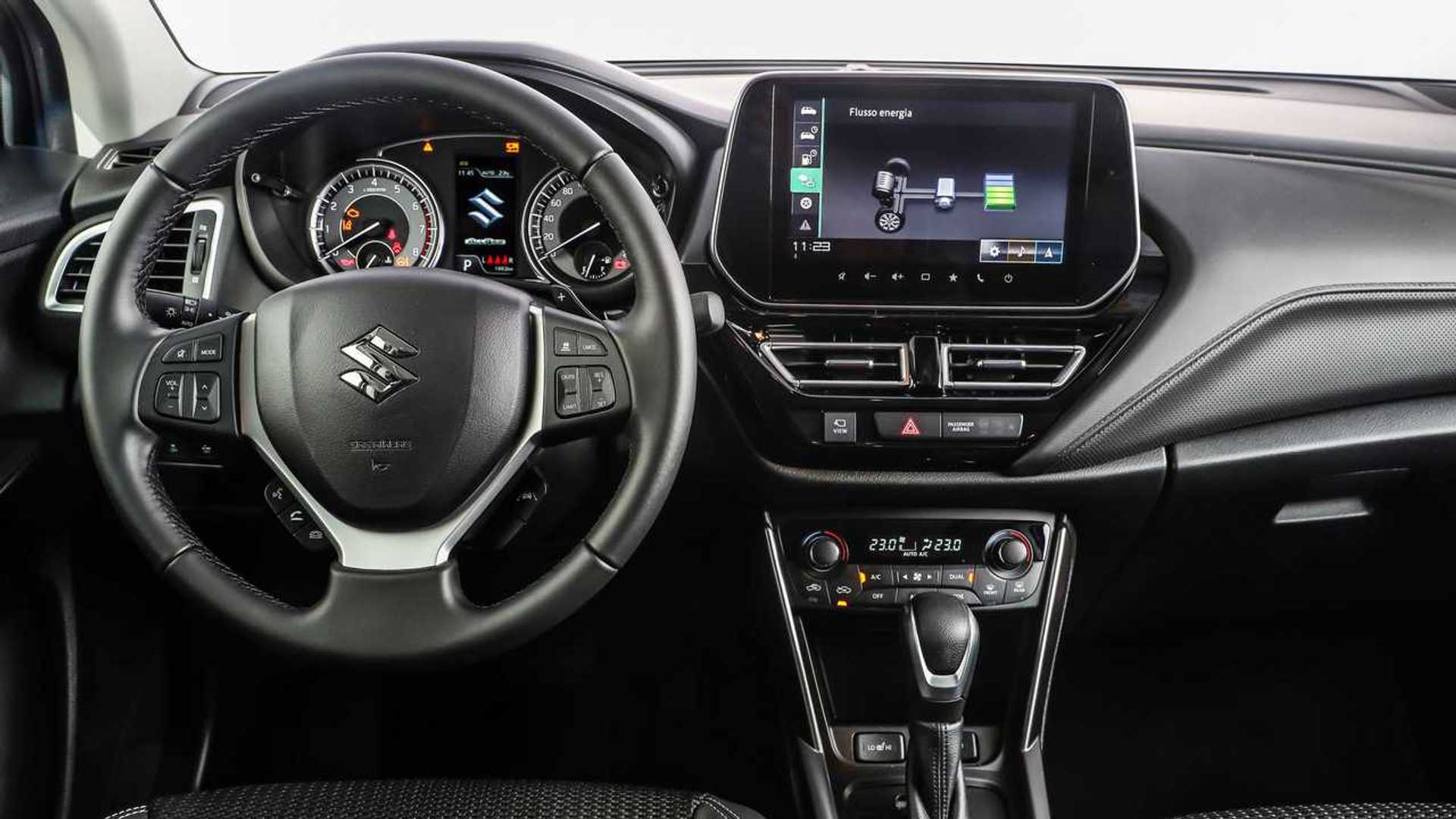 Suzuki S-Cross 1.5 ibrida 116 CV e 140 V, prova full hybrid