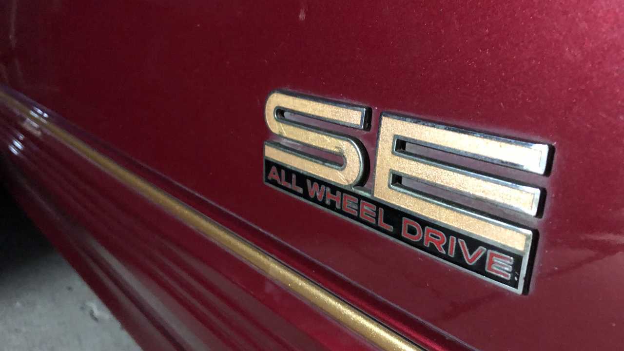 1990 Pontiac 6000 SE AWD Exterior Badge