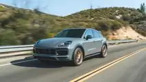 Quartier extérieur avant du Porsche Cayenne Turbo GT 2022