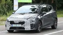 Ford Fiesta foto spia restyling 2022