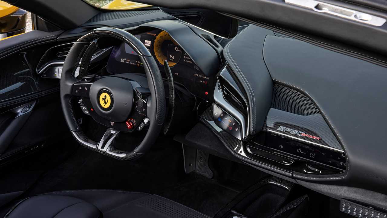 Ferrari SF90 Spider