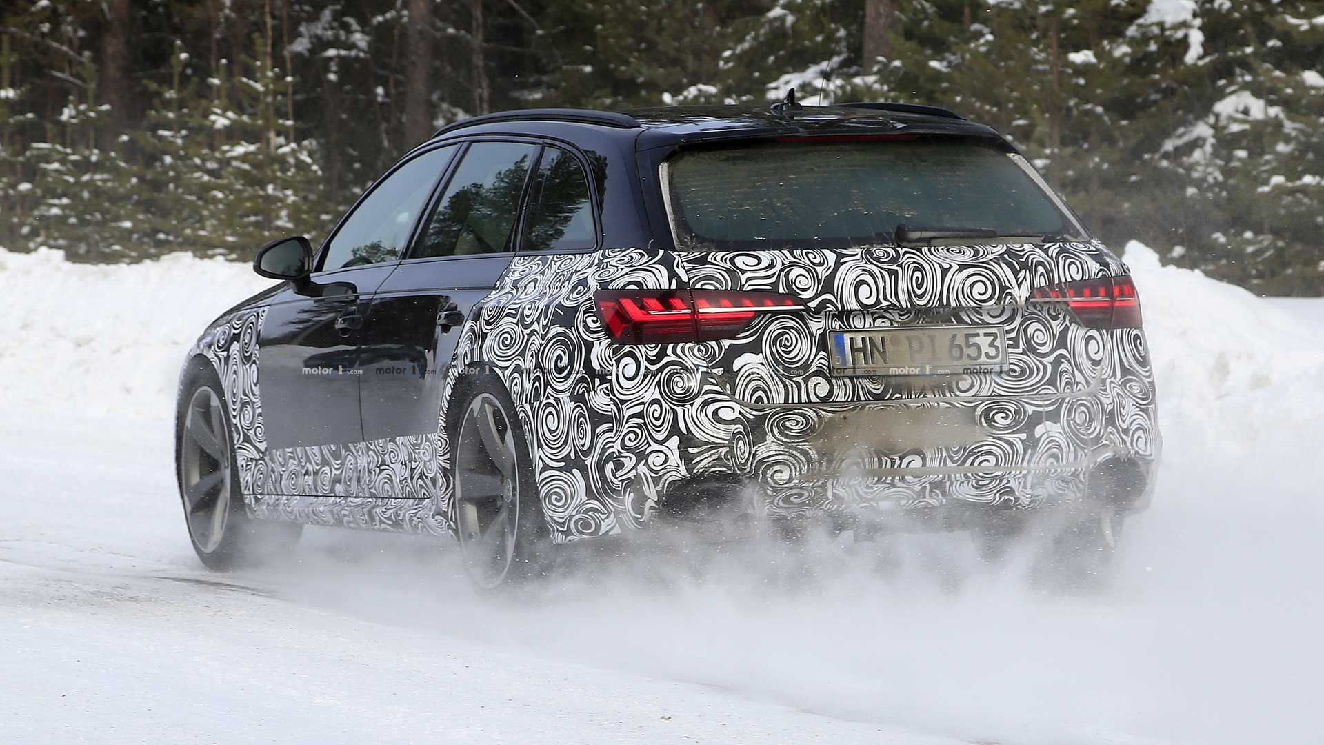 2020-audi-rs4-avant-facelift-spy-photo.j