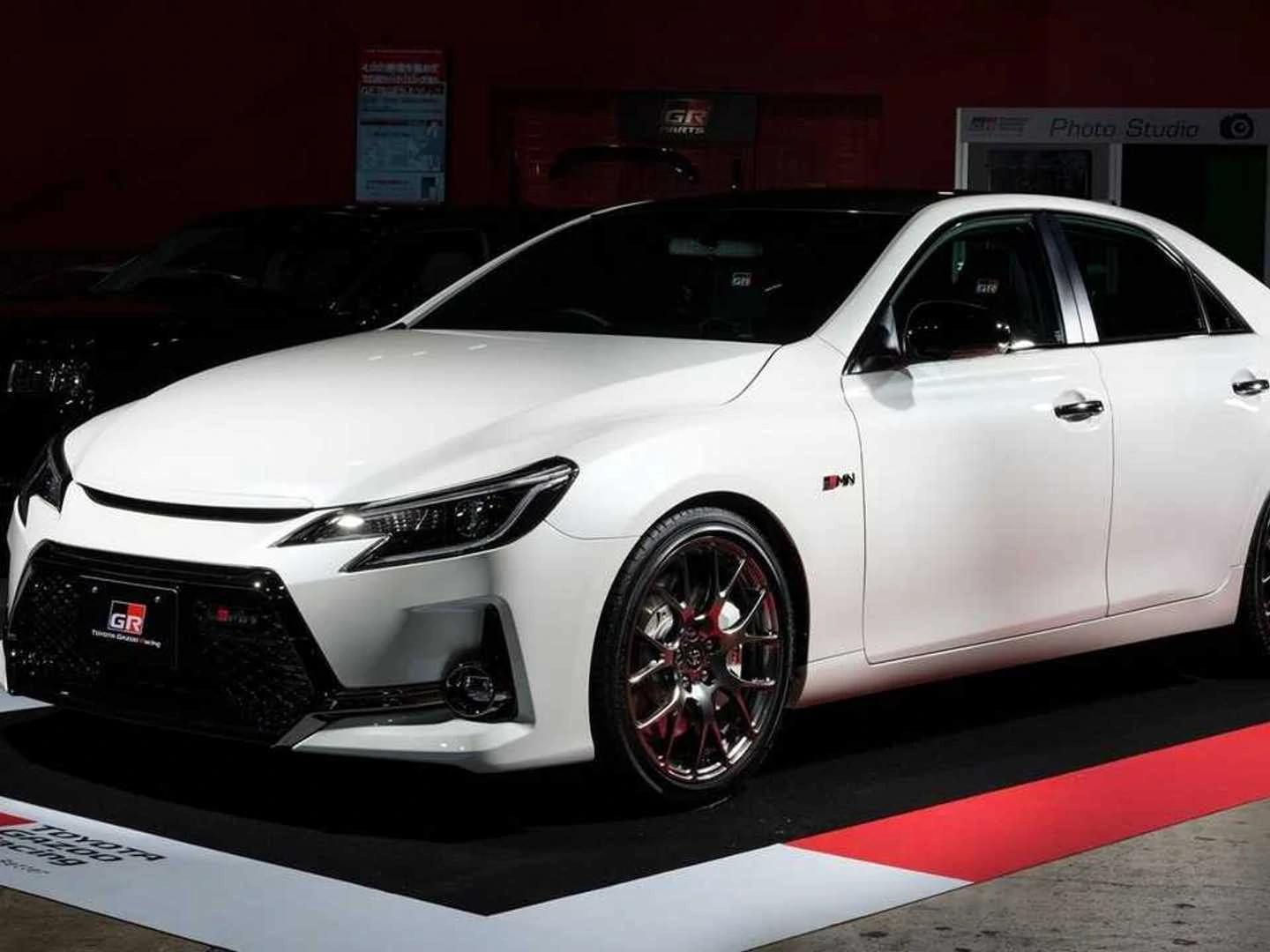 Toyota Mark X Revealed: Naturally Aspirated V6, Manual Gearbox