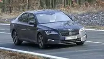 Skoda Superb 2019 Facelift Erlkönig