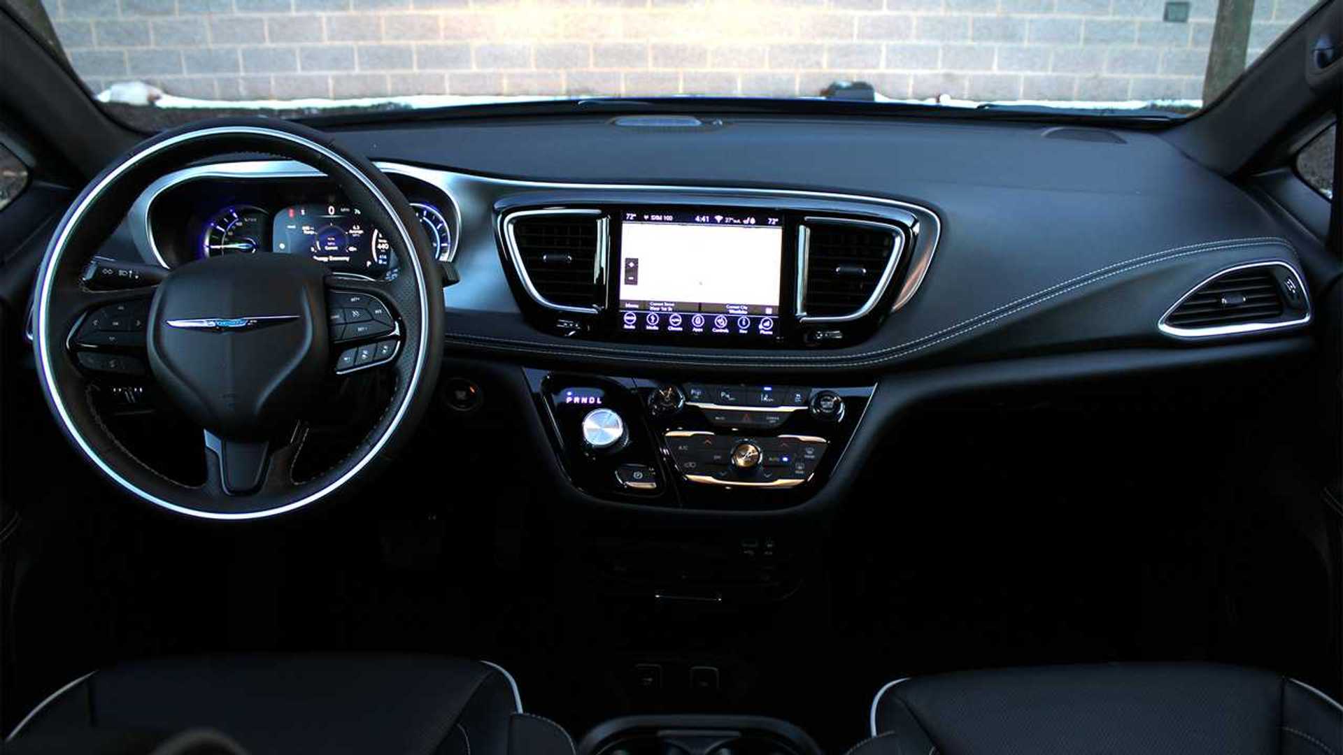 2019 Chrysler Pacifica Hybrid Limited Review: Near Perfect