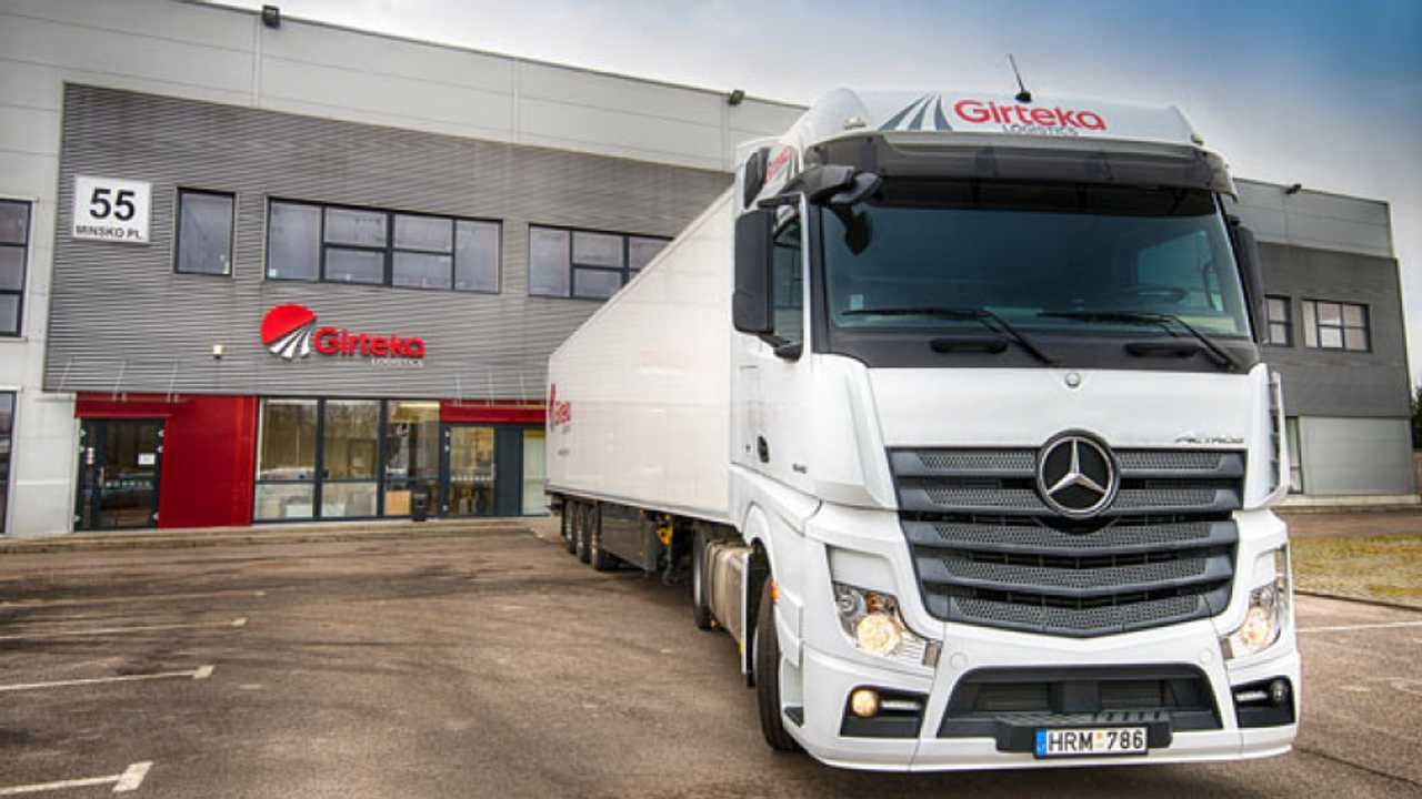 Mille Actros per la Lituania