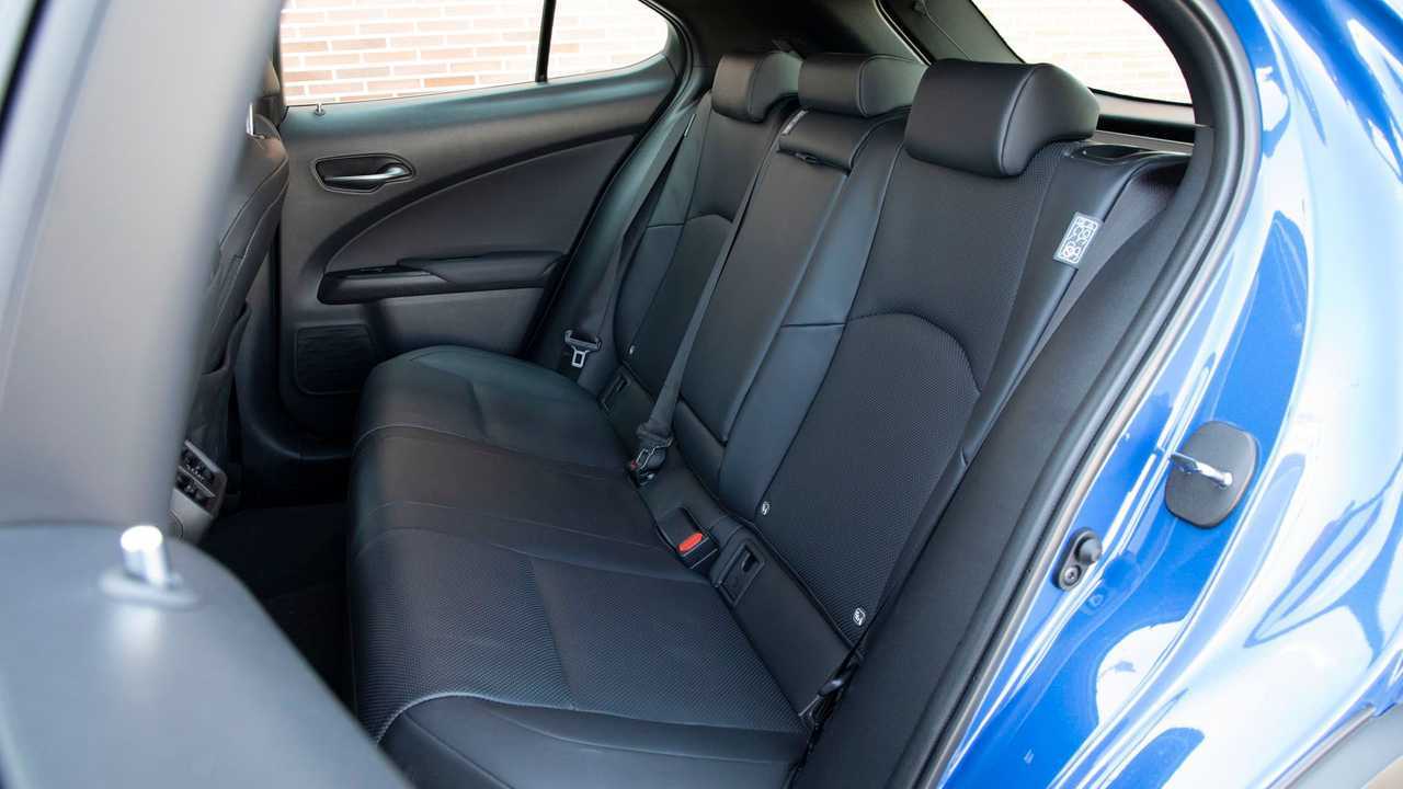 Lexus UX 300 e 2021 prueba en video