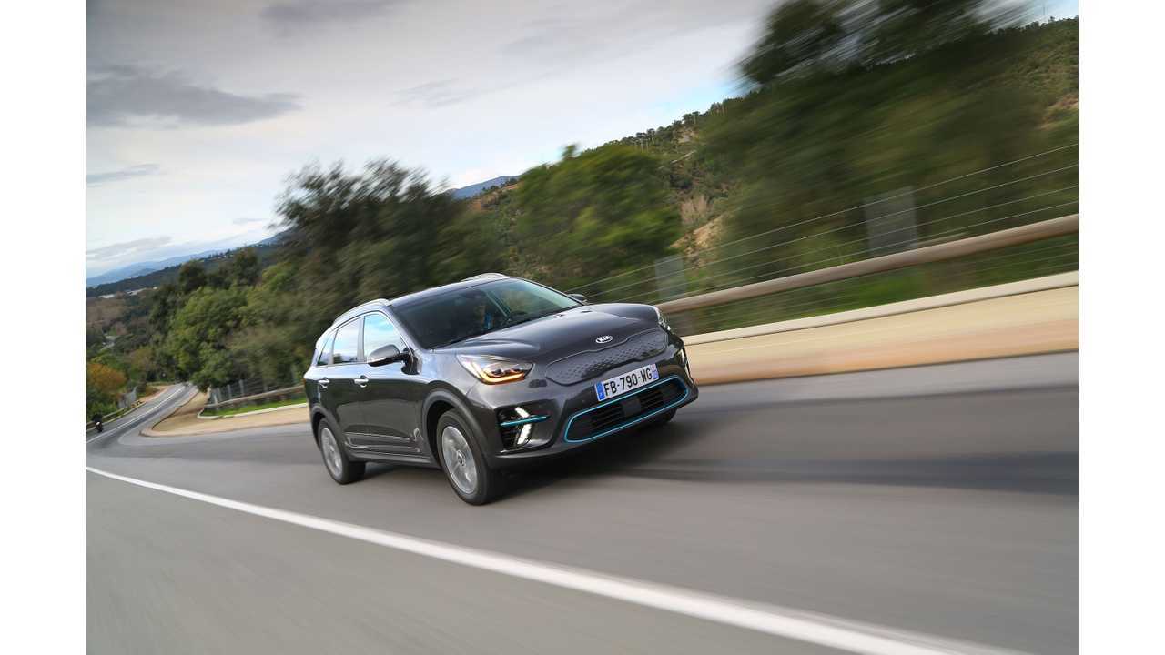 Kia e-Niro (wallpaper 2,560x – click to enlarge)