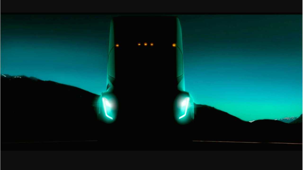 Analyst Shoots Down Critics, Says Tesla Semi Range & Weight Not An Issue