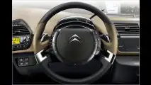 Facegelifteter Van