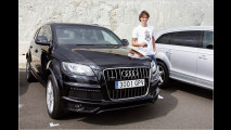 Star-Kicker fahren Audi
