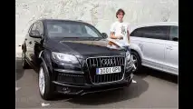 Star-Kicker fahren Audi