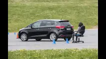Kia Carens - Social Test 