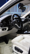 BMW X5 xDrive40e at Auto Shanghai 2015