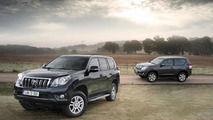2015 Toyota Land Cruiser with 2.8-liter D-4D engine (UK-spec)