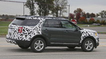 2016 Ford Explorer facelift spy photo