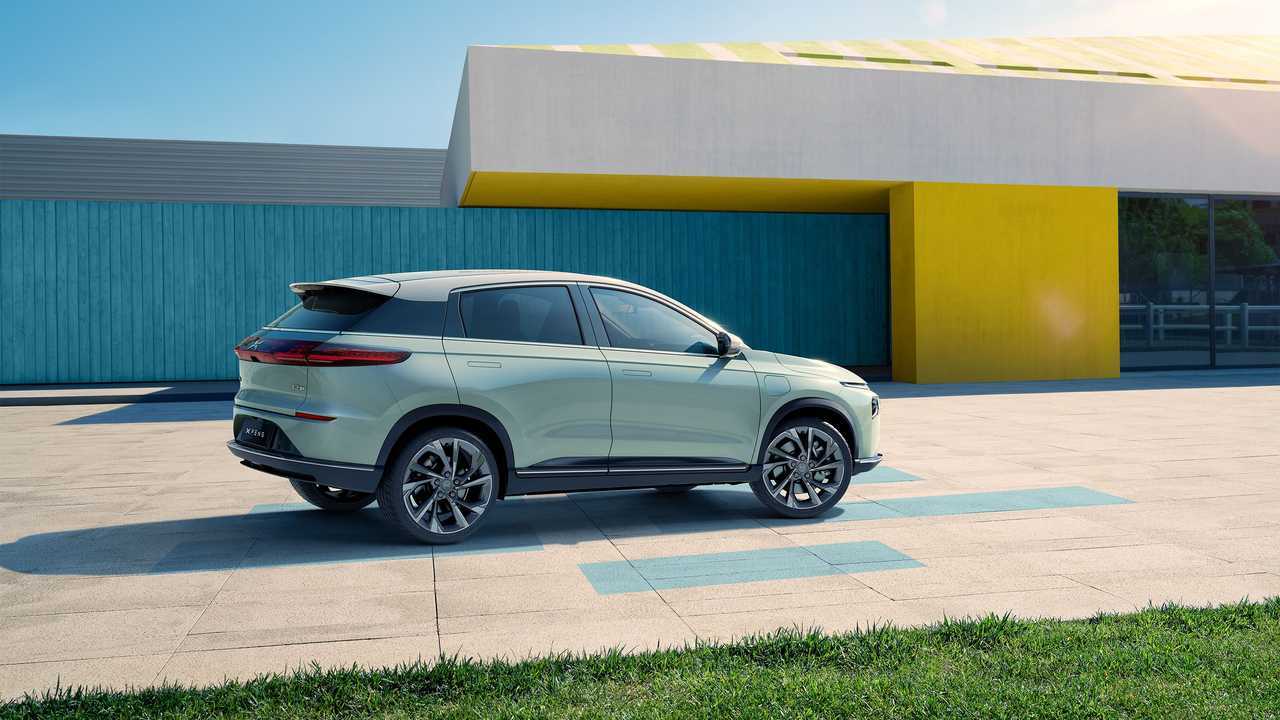 Vista laterale Xpeng G3i