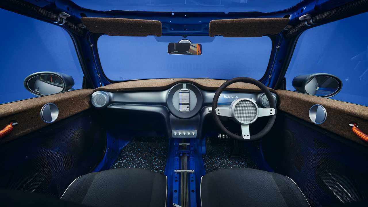 Mini Strip Mini Cooper SE Paul Smith Front View