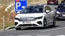 Volkswagen Aero B Elektrikli Sedan Casus Çekimleri Ön Yolda