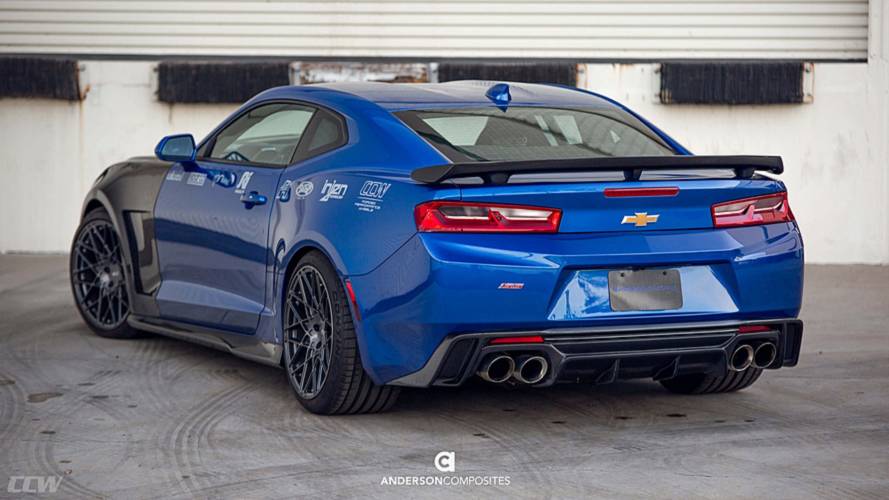 Chevy Camaro SS Gets Carbon Fiber Makeover