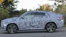 2020 Mercedes GLE Coupe screenshot from spy video