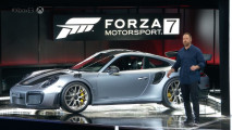 Porsche 911 GT2 RS, il debutto a sorpresa