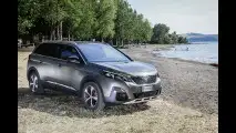 Peugeot 5008, un abitacolo a prova di 