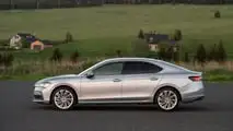 Primera prueba Skoda Superb 2024