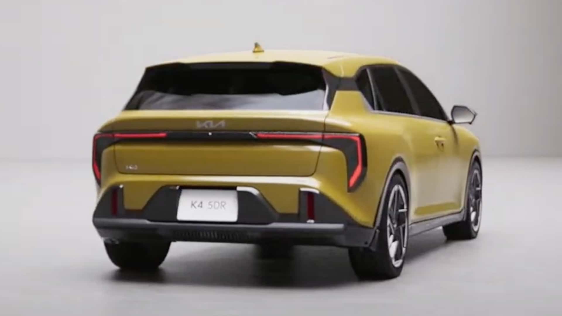 2025 - [Kia] K4