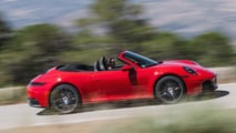 Porsche 911 Carrera Cabriolet (2024) put to the test