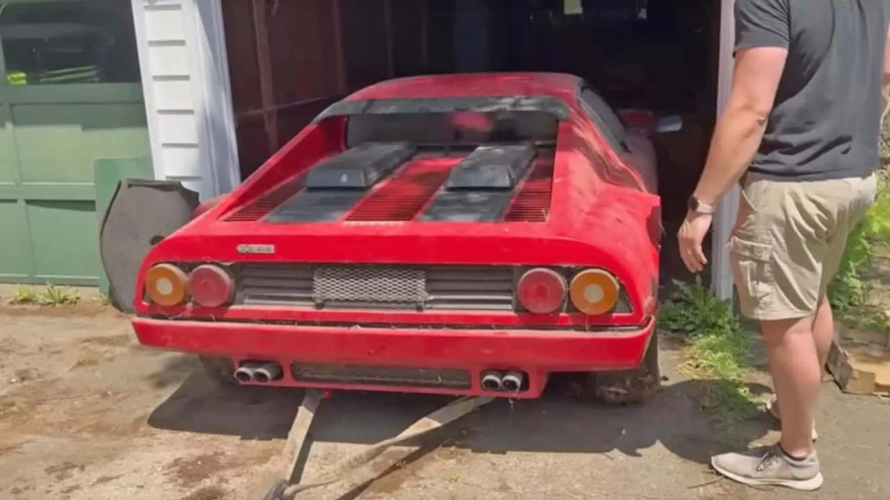 ferrari-512-bb-barn-find