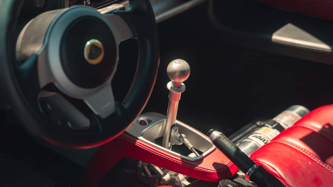 EXIGE INTERIOR-03