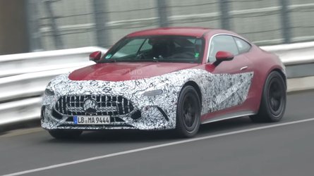 Yeni Mercedes-AMG GT Coupe, Nürburgring'de görüntülendi
