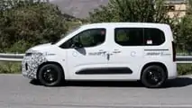Opel Combo facelift spy photo