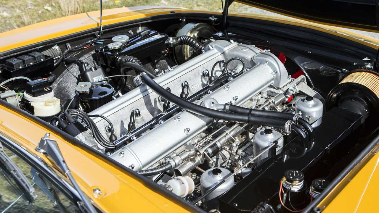 Aston Martin DBS, la finta V8 del 1971 di Attenti a Quei Due (6)