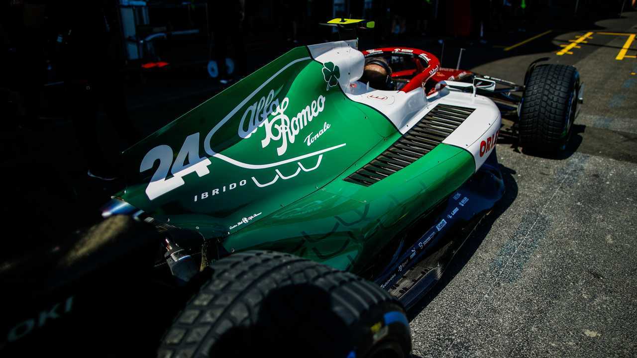 Foto - C42 livrea dedicata ad Alfa Romeo Tonale
