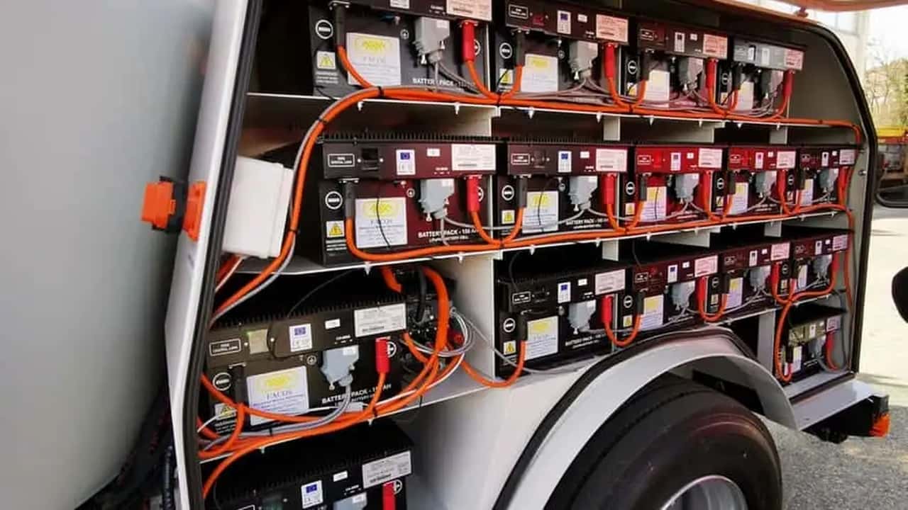 Carro unifeed elettrico o diesel: cosa cambia davvero in stalla?