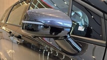 M1 nas lojas: Kia Carnival 3.5 V6 