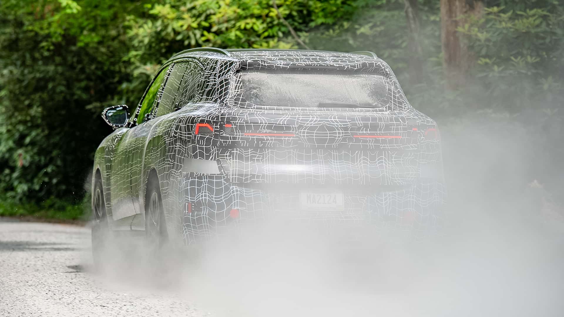 https://cdn.motor1.com/images/mgl/lEGRWl/s1/bmw-x5-2026-in-der-finalen-erprobung.jpg